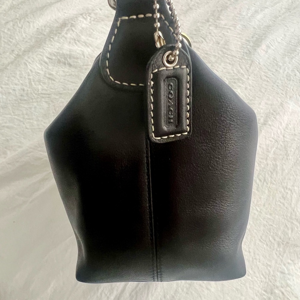 👑✅PRICE FIRM✅Small Coach Genuine Soft Black Leather Hand Bag - Picture 4 of 15